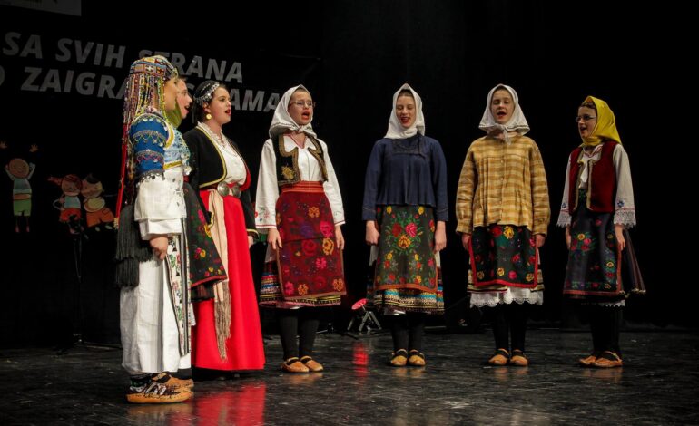  Одржан Четврти дјечији фестивал фолклора у Градишци