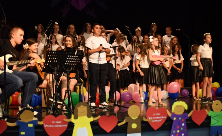  Хуманитарни концерт подршке удружењу родитеља дјеце са аутизмом „Дуга“